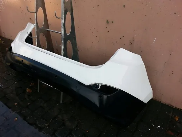 HYUNDAI IX35 Parachoques Trasero Usado OEM 86611-2Y000 image 2