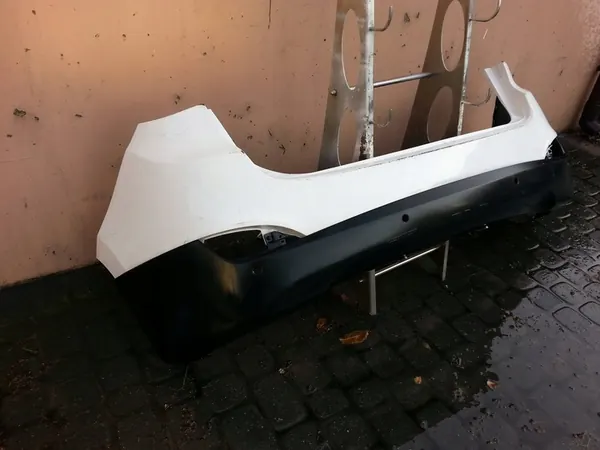 HYUNDAI IX35 Parachoques Trasero Usado OEM 86611-2Y000 image 4