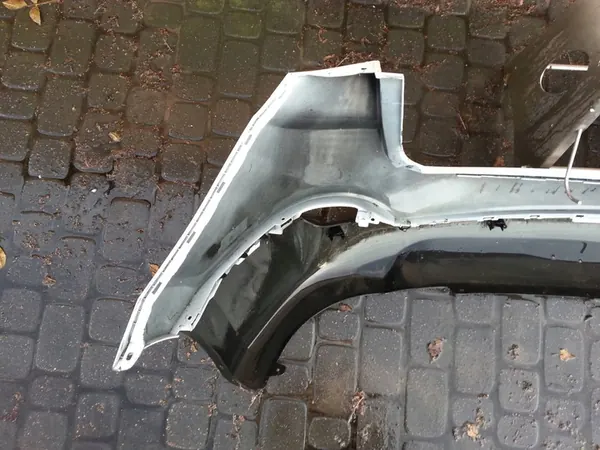HYUNDAI IX35 Parachoques Trasero Usado OEM 86611-2Y000 image 8