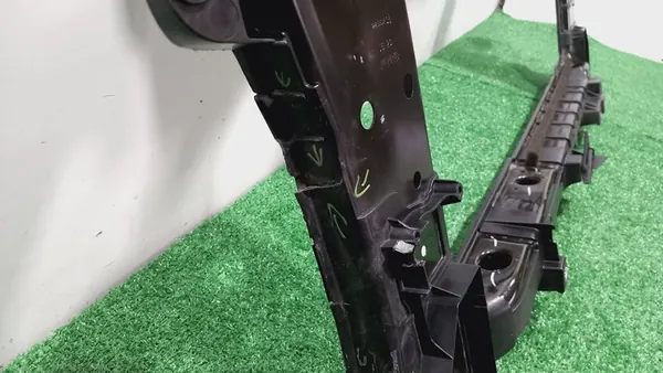 Framförstärkning Nissan Juke II 19- 625006PA0B image 3