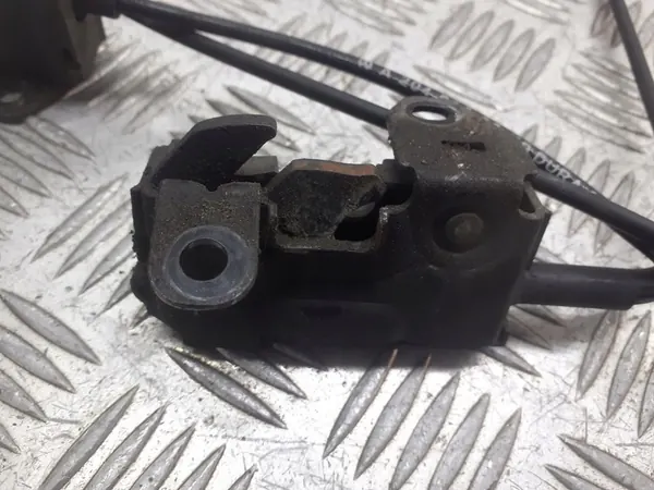 Hood Release Cable Mercedes C-Class W204 1.8 Compressor A2048800059 image 3