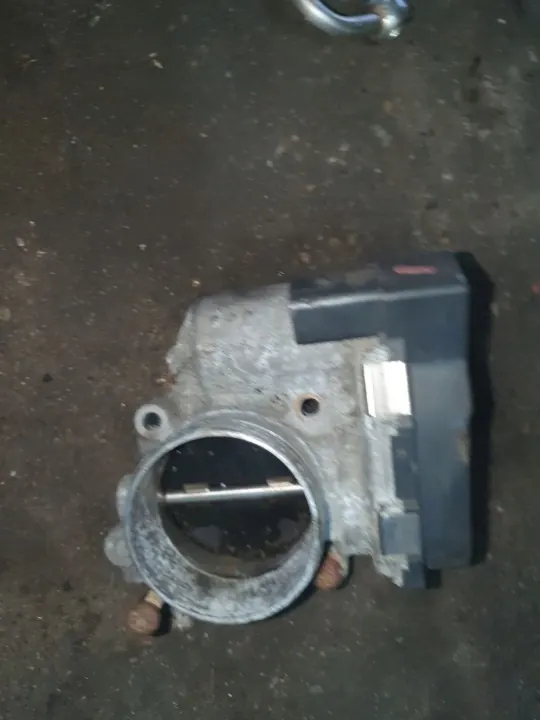 Kaasutin OEM 06F133062B 2.0FSI-moottoreille image 2