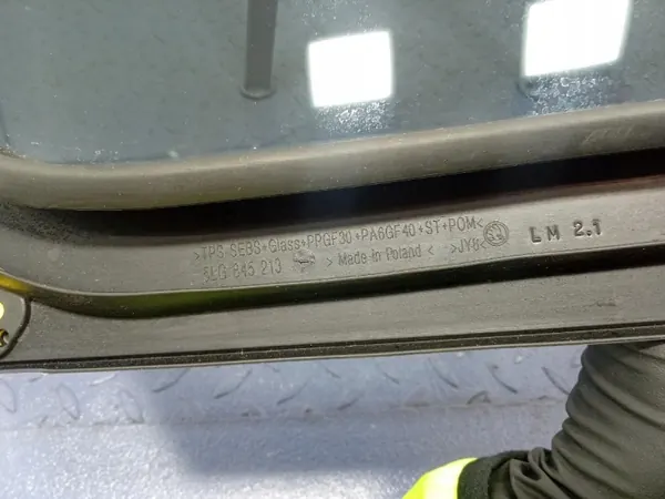 Vidro Porta Traseira Esquerda Skoda Elroq 50 24 OEM 5LG845123 image 5