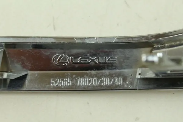 OEM 52565-78020 Lexus NX300h Achterbumper Strip image 7
