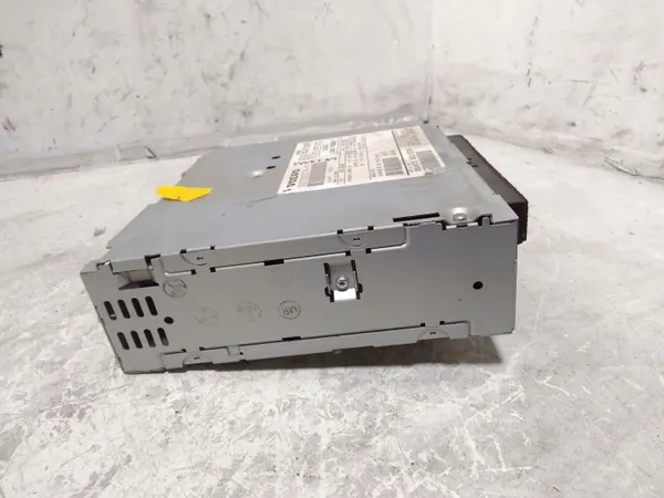 Changer CD d'occasion OEM 30752574 pour Volvo V50 image 5