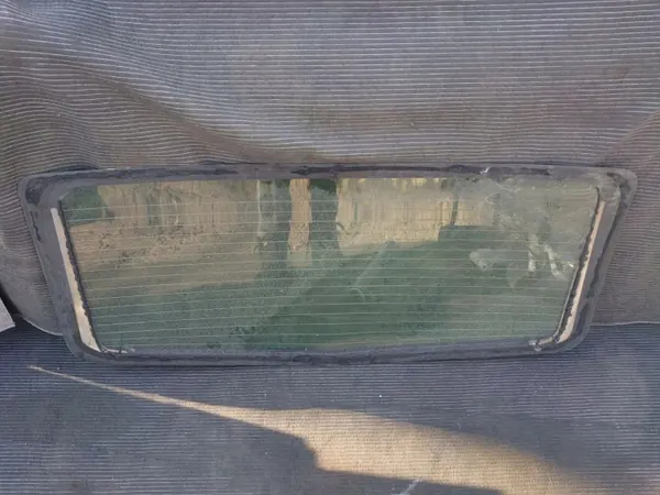 Renault Trafic II bakruta OEM II - Begagnad image 3