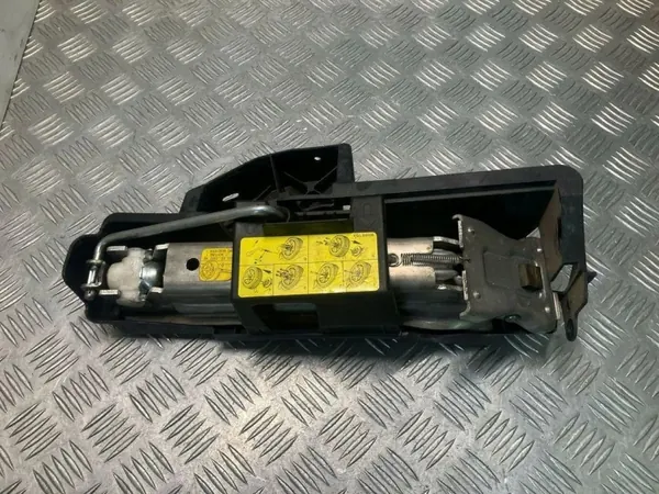 Cric Audi A6 Avant OEM 4F0011031D - Occasion image 5