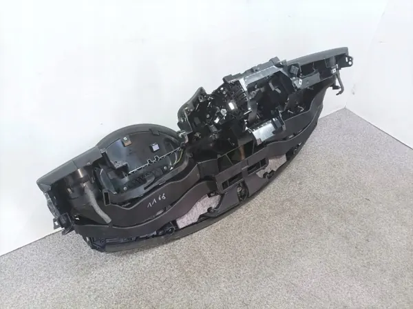 Armaturenbrett OEM 5907911260644 für Jaguar XJ X351 (2009-2019) image 8