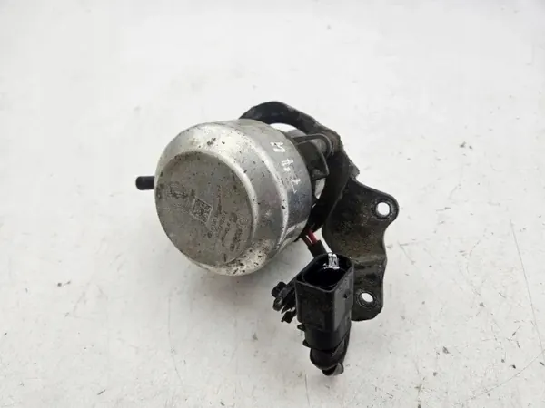 Vacuümpomp OEM 707254020 voor VW Golf VII 1.5L image 2