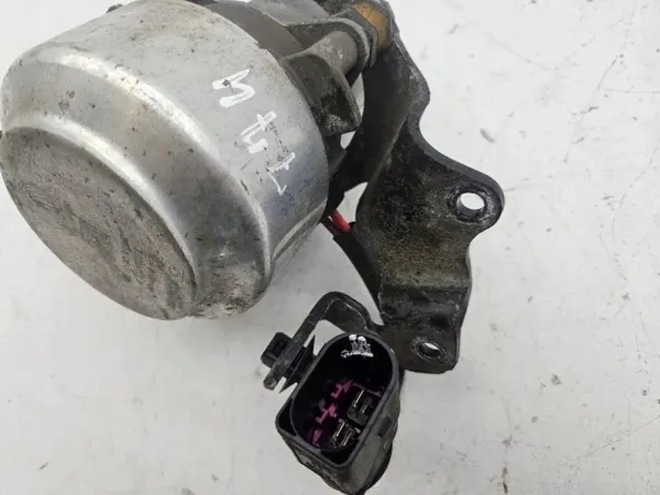 Vacuümpomp OEM 707254020 voor VW Golf VII 1.5L image 8