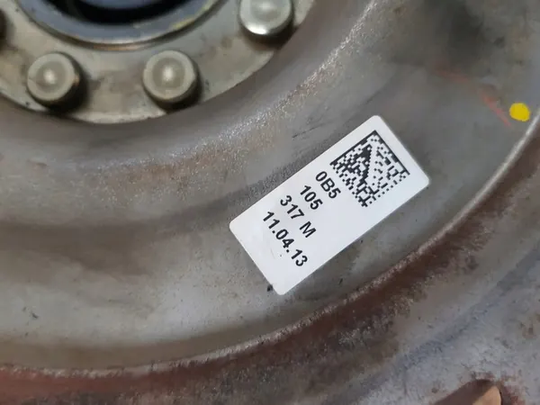 AUDI A4 B8 A5 2.0TDI Volante de Dupla Massa 0B5105317M image 3