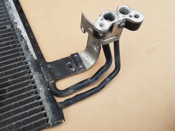 Ilmastointikondensaattori 1.6 MPI 2.0 TFSI 1.9 TDI 2.0 TDI 1K0820411 image 3