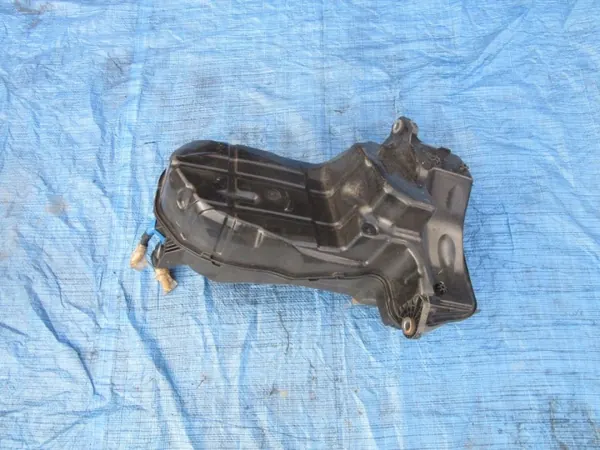 AdBlue-säiliöpumppu Audi Q7 15-18 OEM 4x4OE003109 image 2