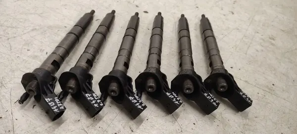 Iniettore Bosch Audi A4 B7 2.7 TDI image 4