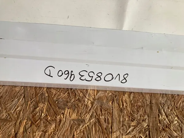 AUDI Q3 8U0 Front Right Wheel Arch Original image 3