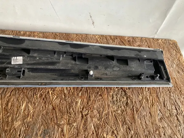 AUDI Q3 8U0 Front Right Wheel Arch Original image 8