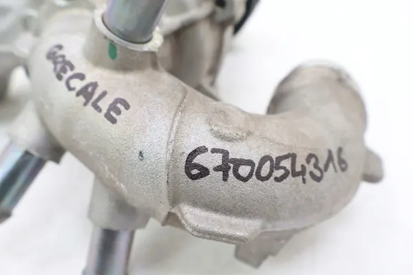 Vattenpump OEM 670054316 för Maserati Grecale 2.0HYB image 5