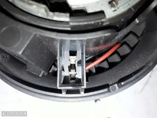 Ventilador de calefacción OEM 4PYH18456AA para Citroen C6 image 3