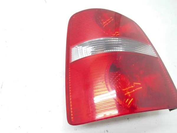 VW TOURAN 1T Vänster Bakljus 2003-2006 OEM image 2