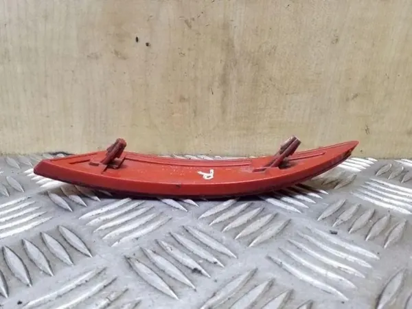 Höger bakstötsfångarreflektor OEM BM51515B0AE Ford Focus IV image 3