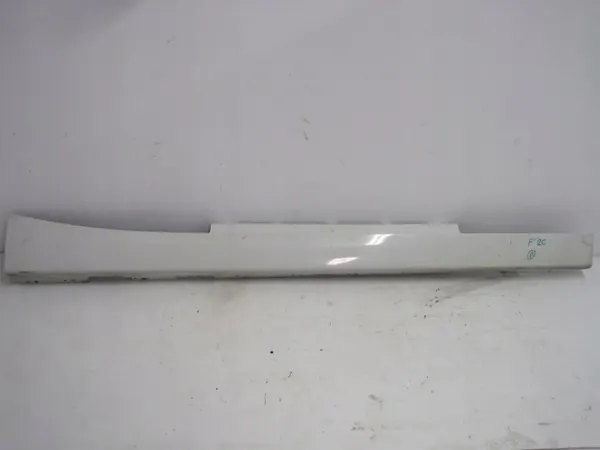 Rechter drempelbeschermer OEM 7288396 voor BMW 1 F20/F21 image 2