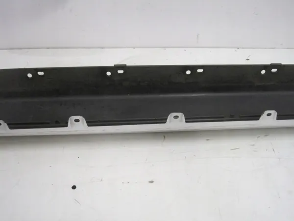 Rechter drempelbeschermer OEM 7288396 voor BMW 1 F20/F21 image 9