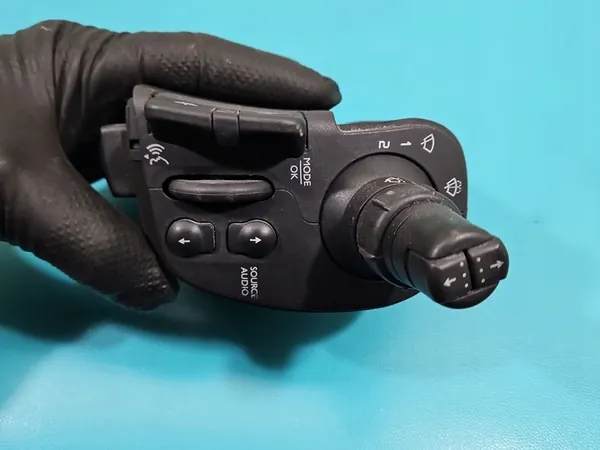 Ruitenwisser Schakelaar Renault Kangoo II 28474729 8201577528 image 3