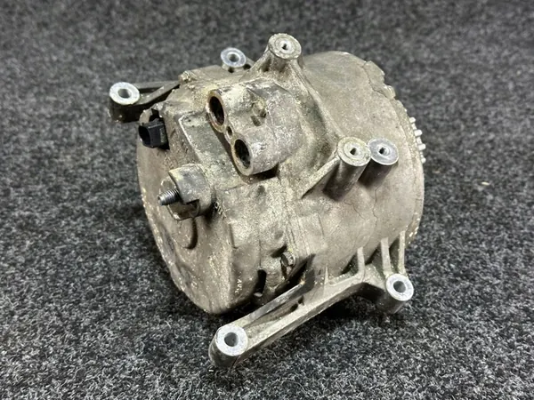 Volkswagen Touareg I Audi Q7 4L generaattori 07Z903021E image 2