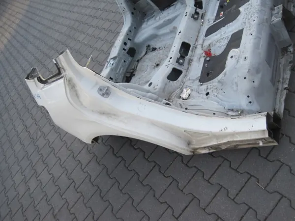 Panel de cuarto trasero OEM BŁOTNIK 246 B KLASA ĆWIARTKA image 3