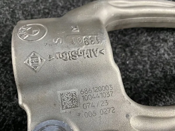 BMW Série 5 G30 G31 Support Amortisseur Droit Avant OEM 686120003 image 4