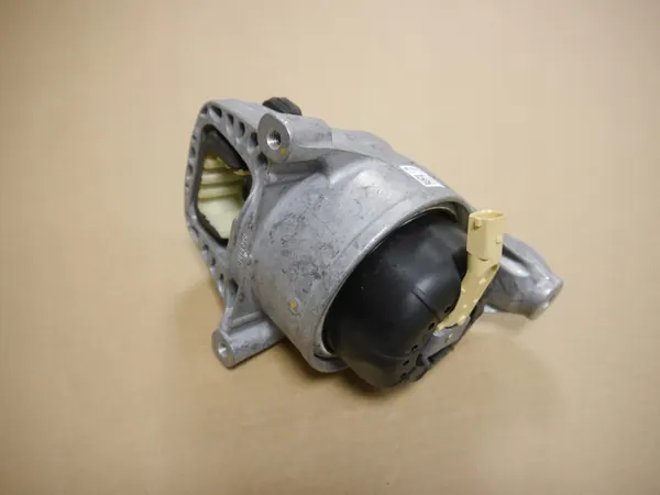 AUDI A4 A5 8W Soporte Motor Derecho 8W0199372CT image 2