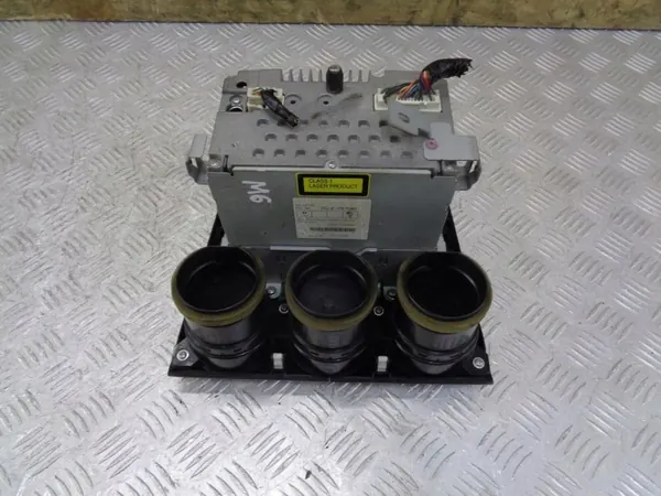 Rádio CD 6-Disc e Painel Clima Mazda 6 OEM CQ-EM4570AK image 8