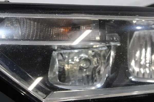 Vasen Etuvalo VW Passat B8 3G1941005C image 4