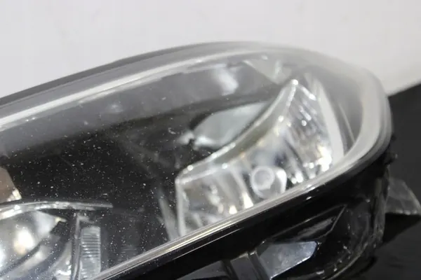 Vasen Etuvalo VW Passat B8 3G1941005C image 5