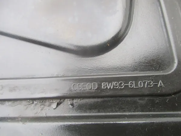 OEM 8W93-6L073-A Kampiakselitiiviste Jaguar 5.0 SC image 3