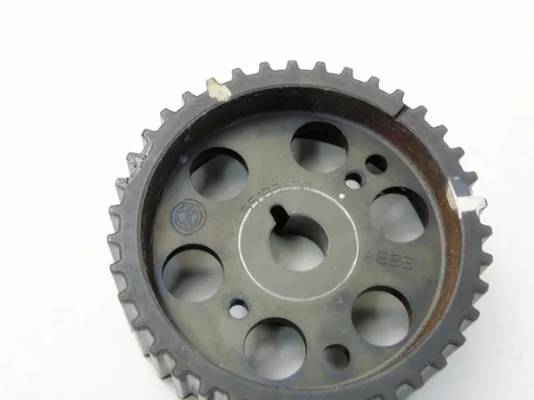 Rueda bomba inyección OEM 55183530 2.0 cdti image 3