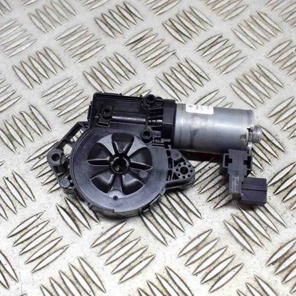 Mercedes S W222 Kattoikkumoottori OEM 604836540 image 2