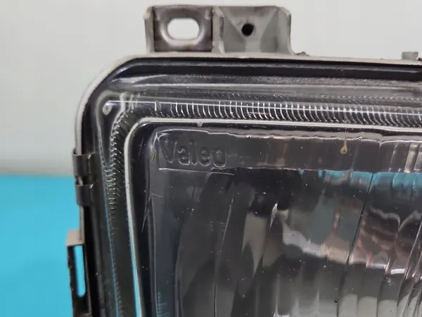 Oikea Ajovalo VW LT II 2005 Valeo image 2