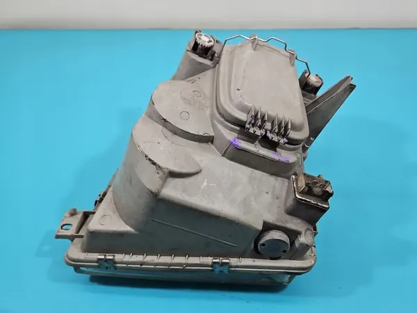 Oikea Ajovalo VW LT II 2005 Valeo image 6