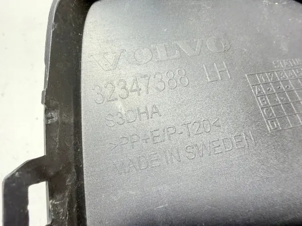 Volvo stötfångarkåpa 32347388 OEM Ny image 3