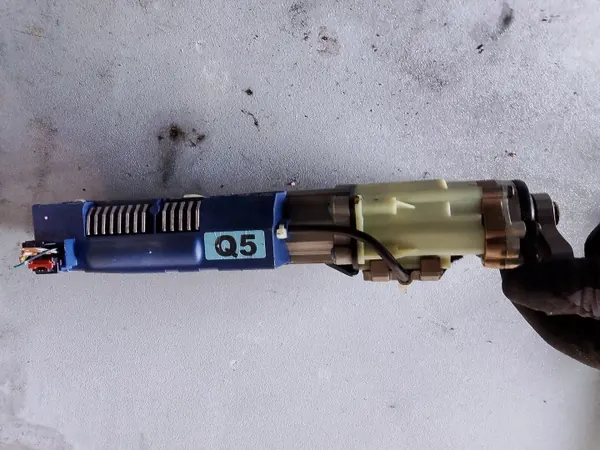 OEM 8R0827852A Verin Hayon Droit Arrière Audi Q5 image 2