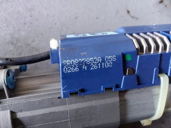 OEM 8R0827852A Verin Hayon Droit Arrière Audi Q5 image 3