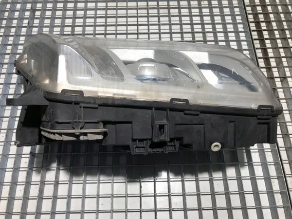 Vasen etuvalaisin Volvo FH II 22239247 image 7