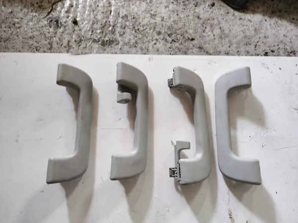 Conjunto de Pegas de Teto Audi A6 C7 4G OEM 8K0857607B image 2