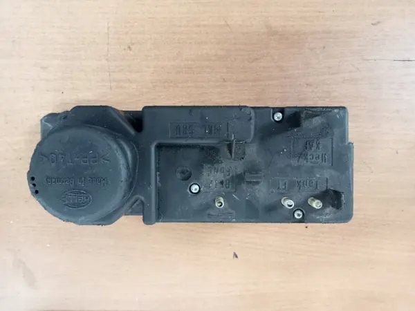 Bomba de cierre central Mercedes W210 OEM 2088000448 image 2