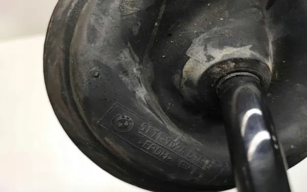 BMW X5 E53 Bakre luftfjädring tank OEM 7024679 image 3