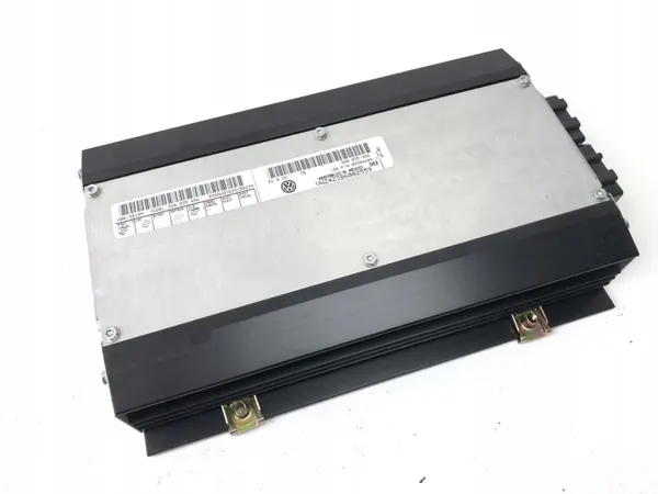 Volkswagen radioförstärkare OEM 3D0035456 - Begagnad image 2