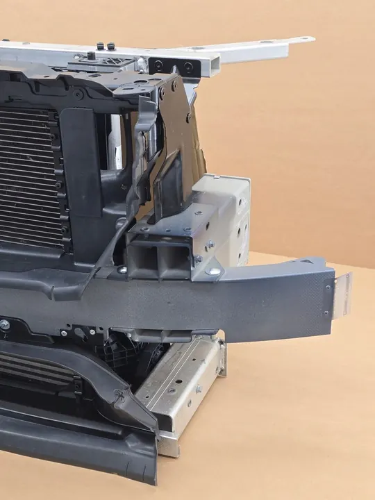 Soporte Frontal Radiador Volvo XC90 II 2015-2025 image 4