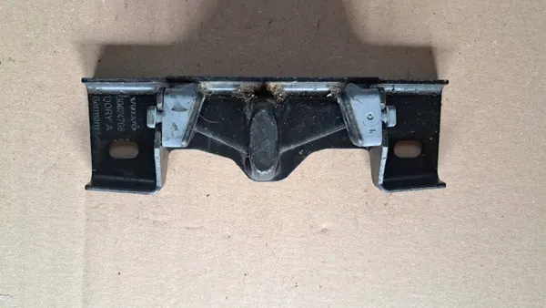 Tranca de porta-malas Volvo XC90 OEM 30674768 image 2