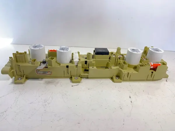 Ford Mach-E pyrotekninen puristin OEM 21344095211 image 6